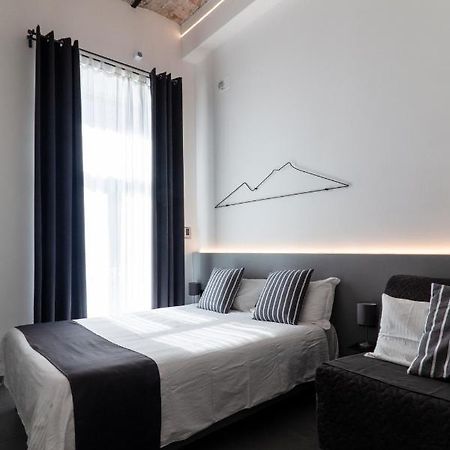 Vesucharme Suite Luxury Room Наполи Екстериор снимка