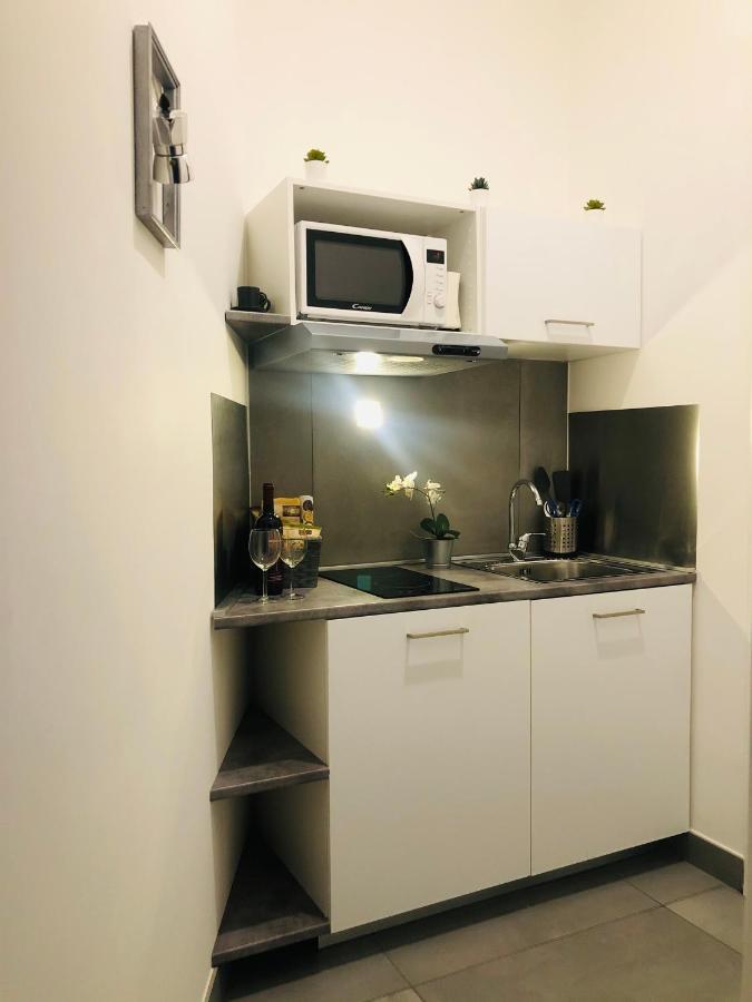 Vesucharme Suite Luxury Room Наполи Екстериор снимка