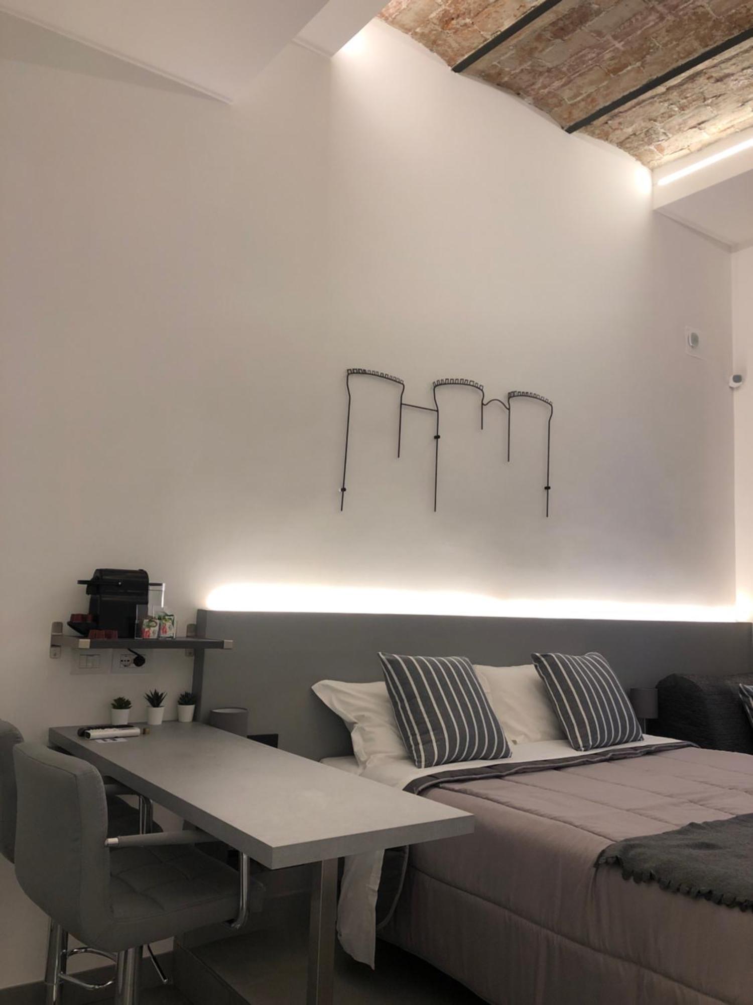 Vesucharme Suite Luxury Room Наполи Екстериор снимка