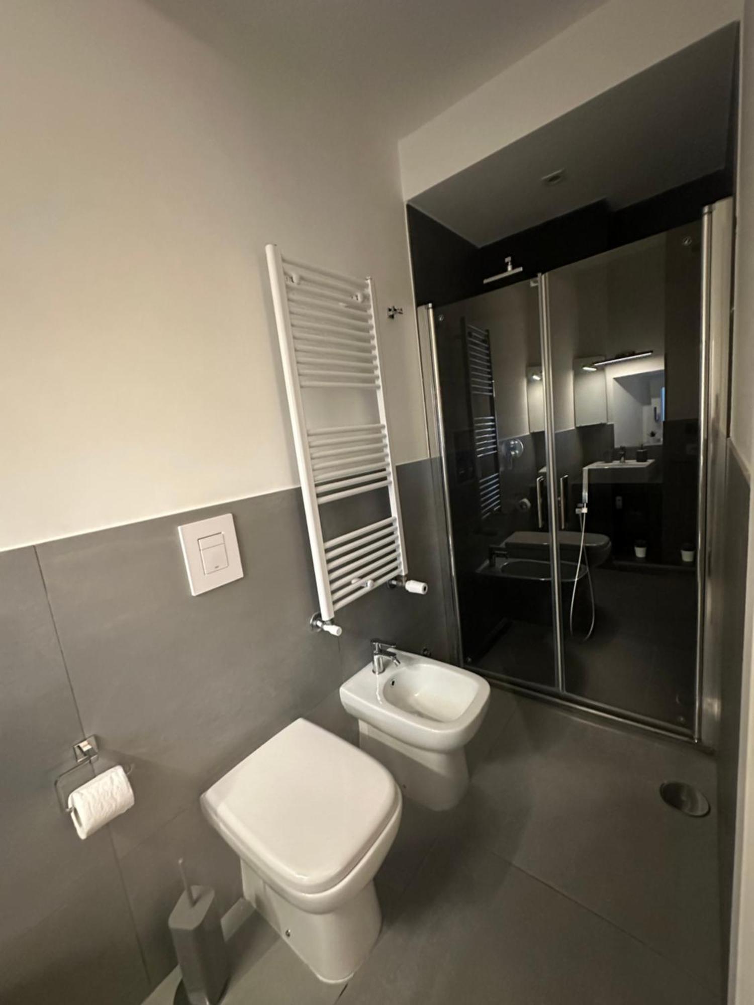 Vesucharme Suite Luxury Room Наполи Екстериор снимка