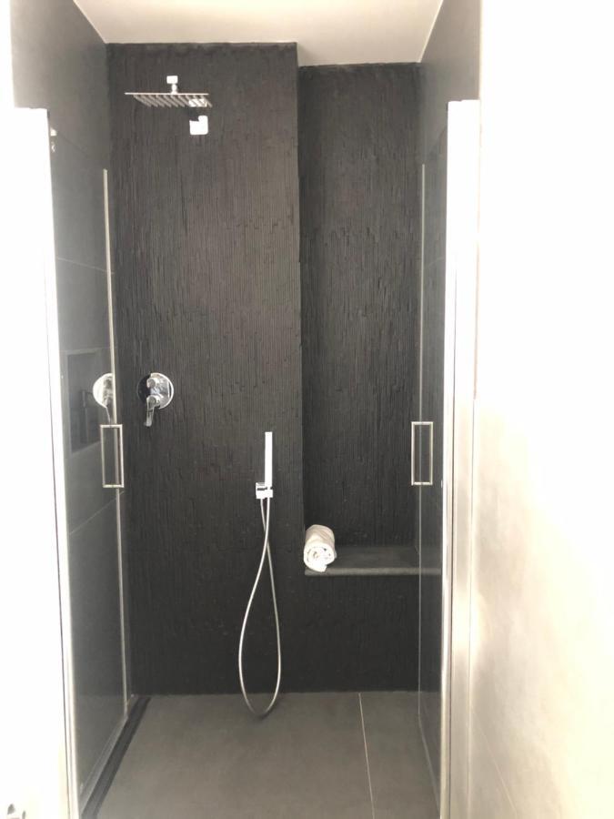 Vesucharme Suite Luxury Room Наполи Екстериор снимка