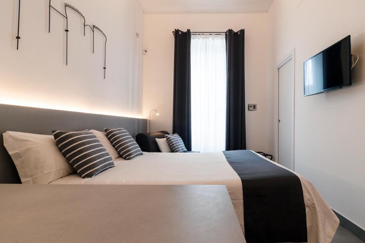 Vesucharme Suite Luxury Room Наполи Екстериор снимка
